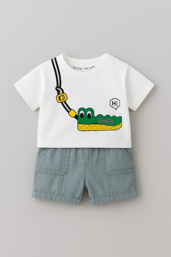 set cu tricou si blugi scurti spino