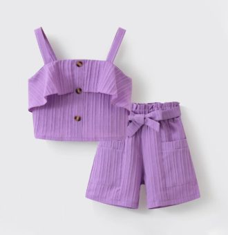 compleu mov cu tricou si pantaloni scurti lily