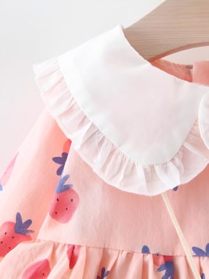rochie scurta roz cu capsuni si posetuta pink berry