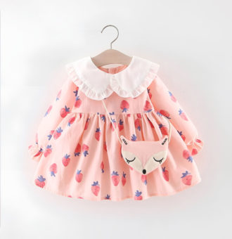 rochie scurta roz cu capsuni si posetuta pink berry