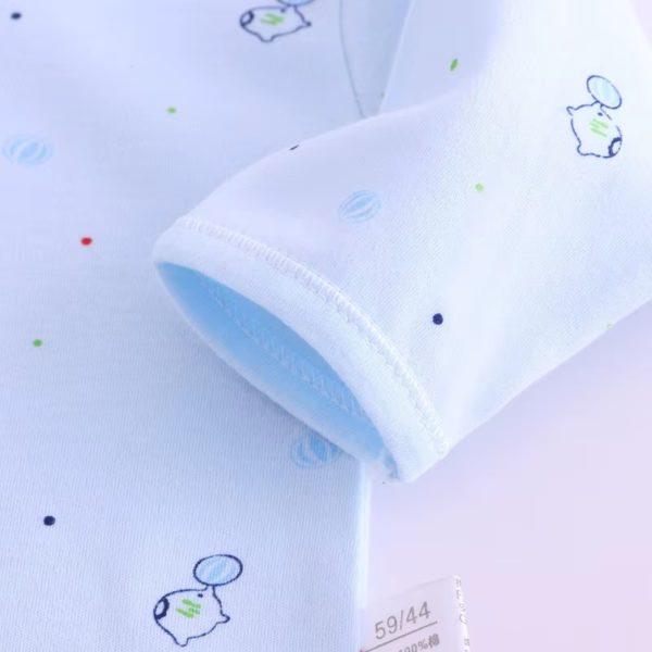 set cadou de sapte 7 piese pentru bebelusi nou-nascuti bleu cu imprimeu baby